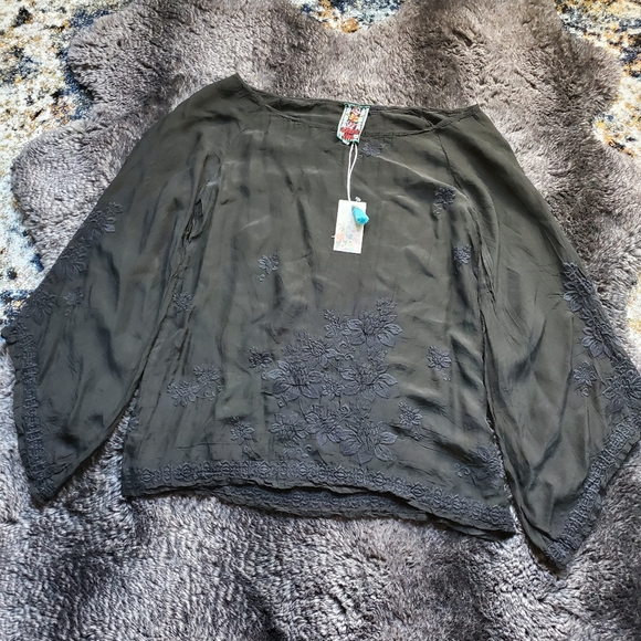 Johnny Was Tops - Johnny Was Fay‎ Raglan Top